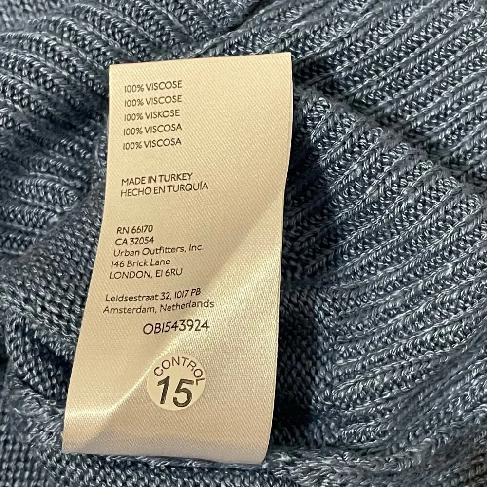 Free People Women’s Hannah Sweater Vest Oversized Double V-Neck Knit NWT Blue XS - Picture 10 of 13